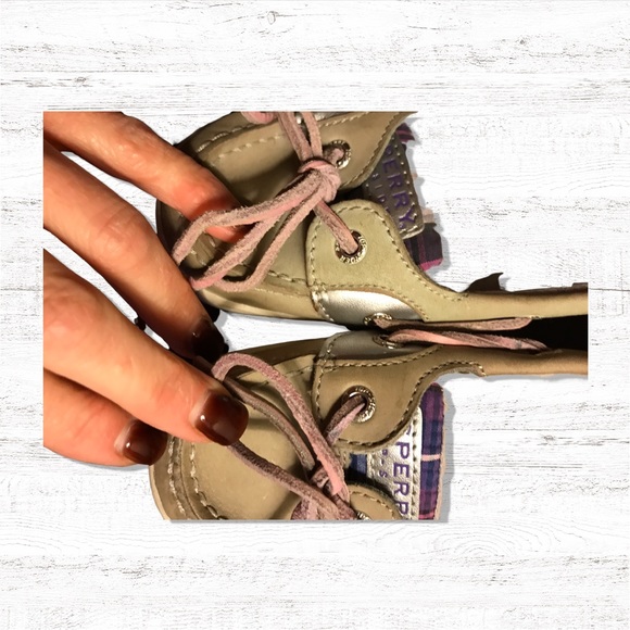 Sperrys size 2 - Picture 2 of 3